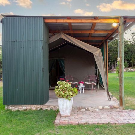 Schoemanshoek Glamping&Self Catering Oudtshoorn Bagian luar foto